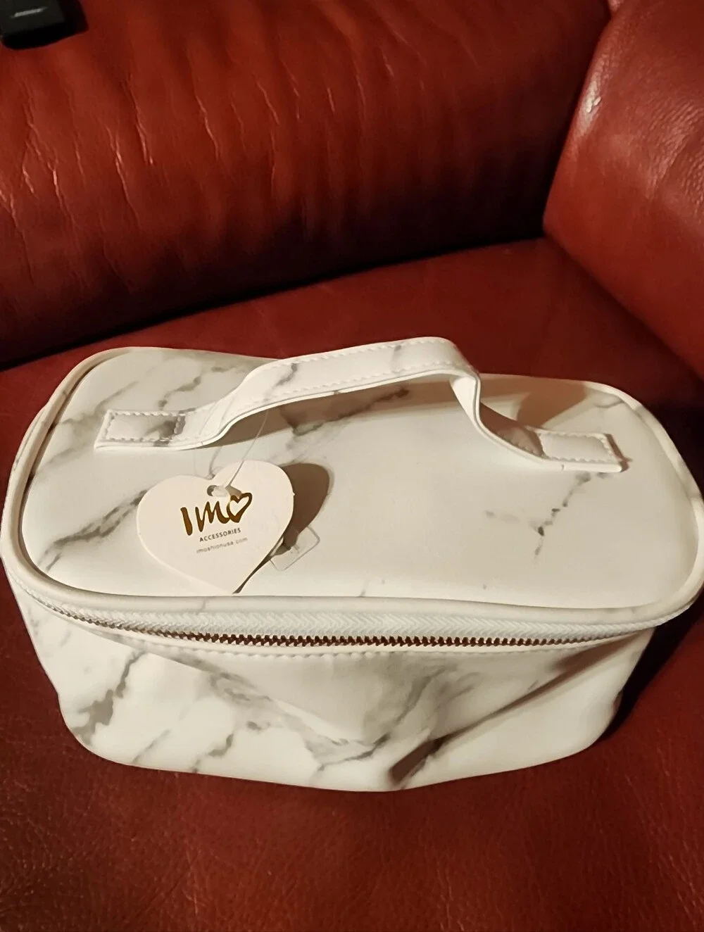 Zippered Train Case Style Makeup Case NWT